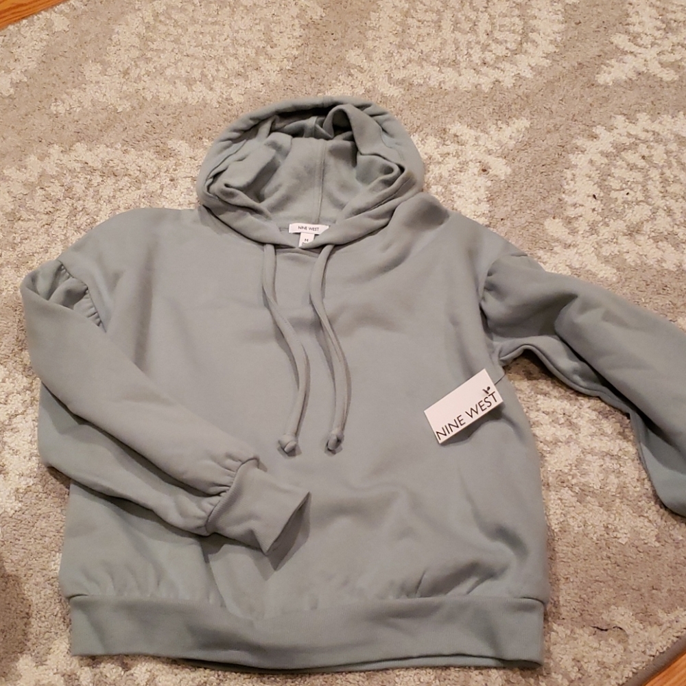 Nine west puffy sleeve hoodie